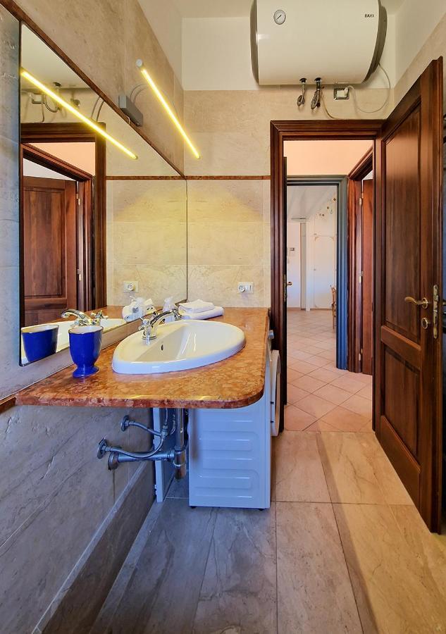 Murphy Holiday Home - Residenza Aldo Moro 02 La Maddalena  Exterior foto